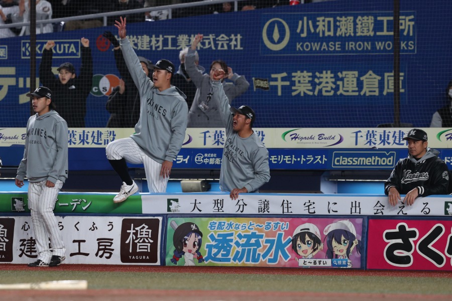 ロッテナイン【写真：栗木一考】