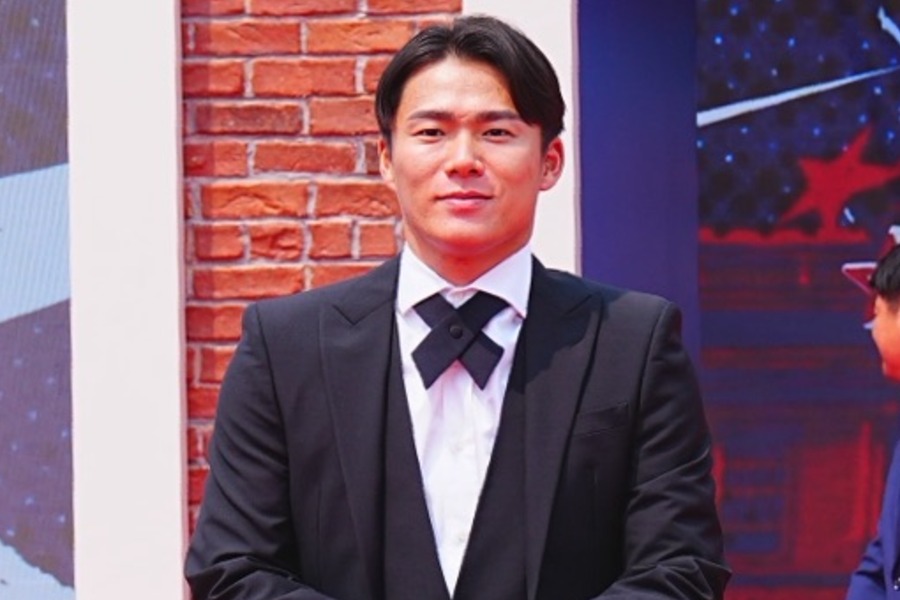 レッドカーペットに登場したドジャース・山本由伸【写真：荒川祐史】