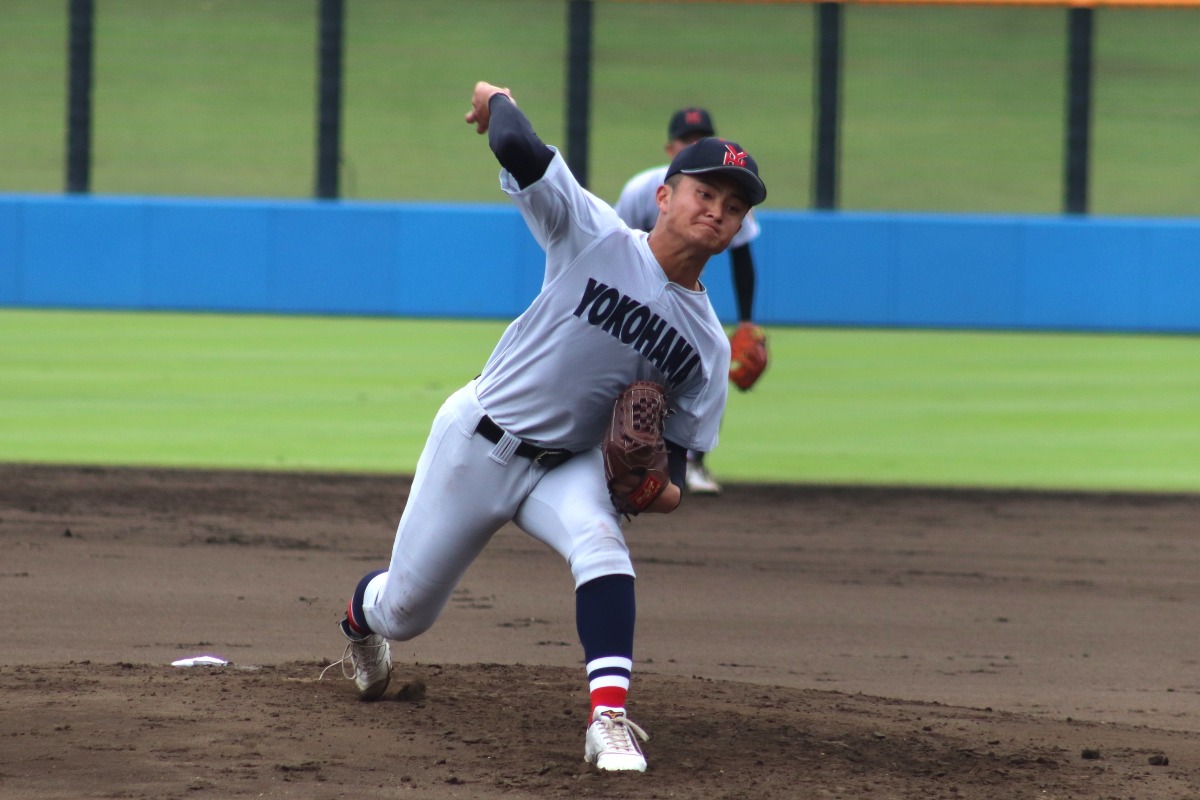 3回戦の住吉戦に登板した横浜・林田滉生【写真：大利実】