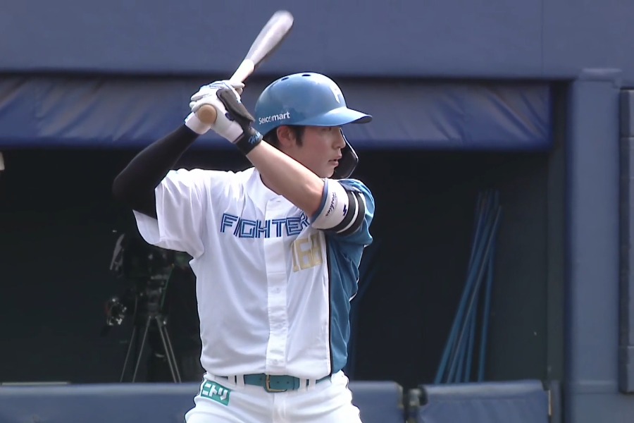 2打席連続で二塁打を放った日本ハム・星野ひので【画像:パーソル パ・リーグTV】
