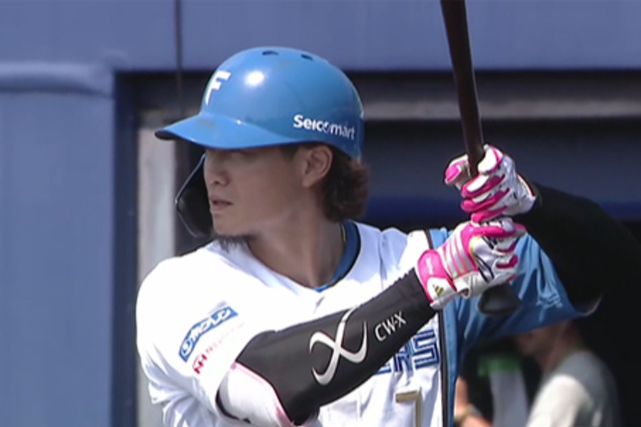 適時打を放った日本ハム・西川遥輝【画像：パーソル パ・リーグTV】