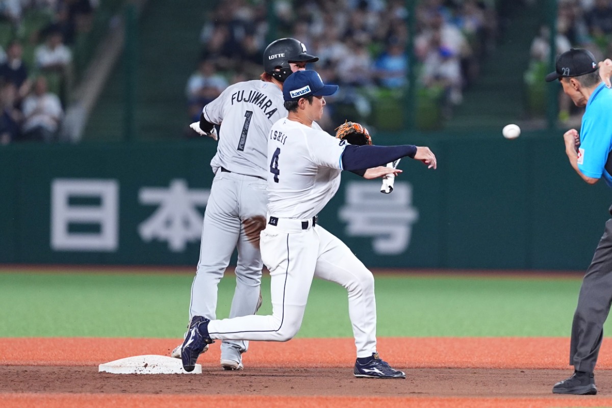 ロッテ戦で好守を見せた西武・滝澤夏央【写真：小林靖】