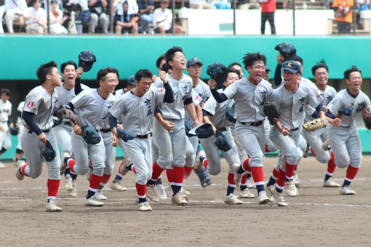 激戦区・神奈川大会で8強に進出した公立校・市ケ尾【写真：大利実】