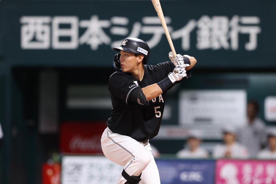 状態を上げてきているロッテ・安田尚憲【写真:栗木一考】