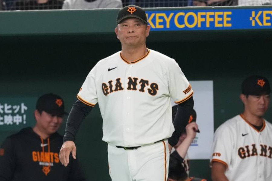 巨人・橋上秀樹監督代行【写真：井上学】