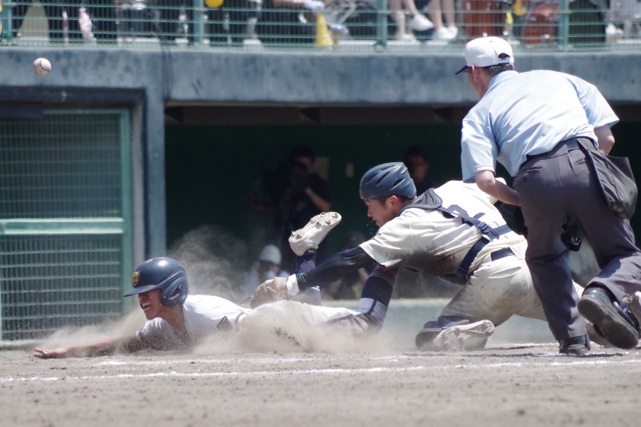 丸亀は惜しくも高松商業にサヨナラ負けを喫した【写真:喜岡桜】