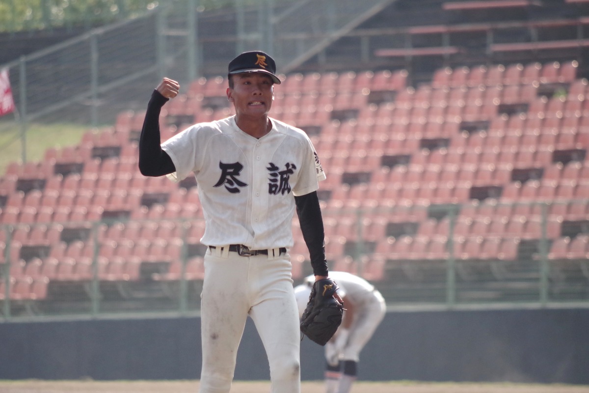 準決勝・英明戦に先発した尽誠学園・福井理希【写真：喜岡桜】