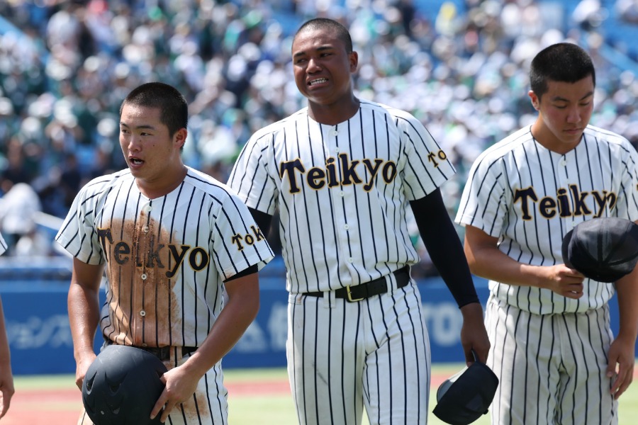 準決勝で二松学舎大付に敗れた帝京ナイン【写真：加治屋友輝】