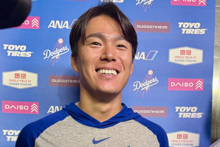 試合後に取材に応じたドジャース・山本由伸【写真:小谷真弥】