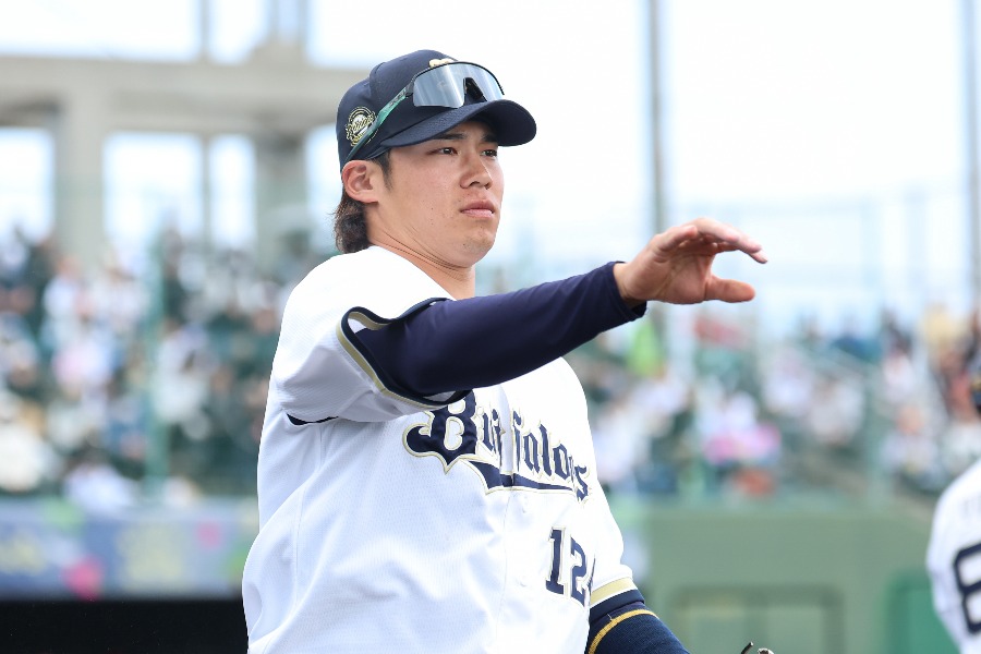 ヤクルトへの移籍が発表されたオリックス・遠藤成【写真：加治屋友輝】