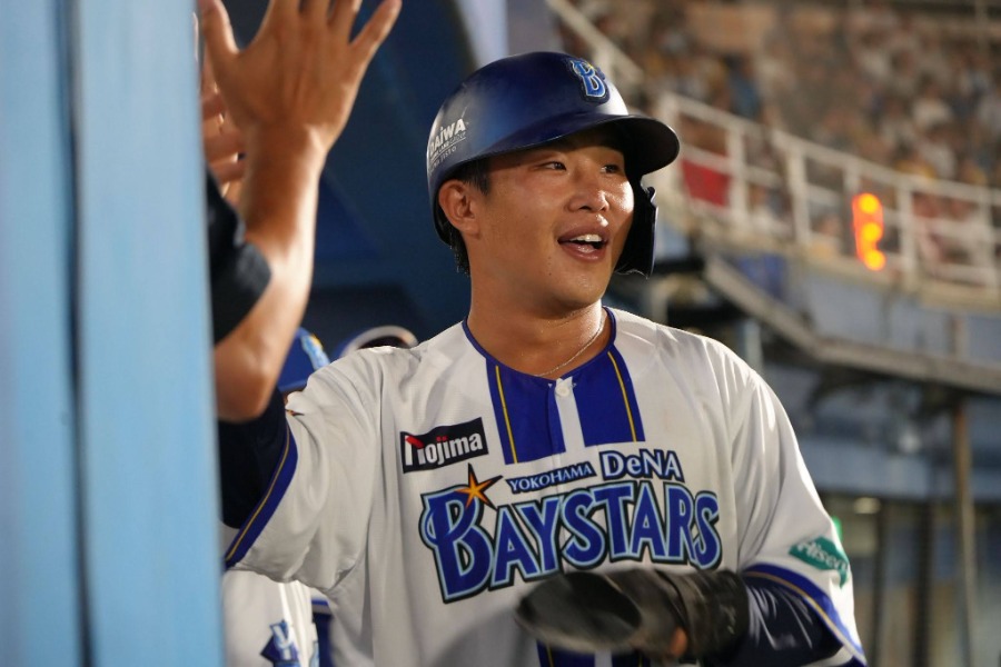 ソフトバンクから電撃ドレードで加入したDeNA・井上朋也【写真：町田利衣】