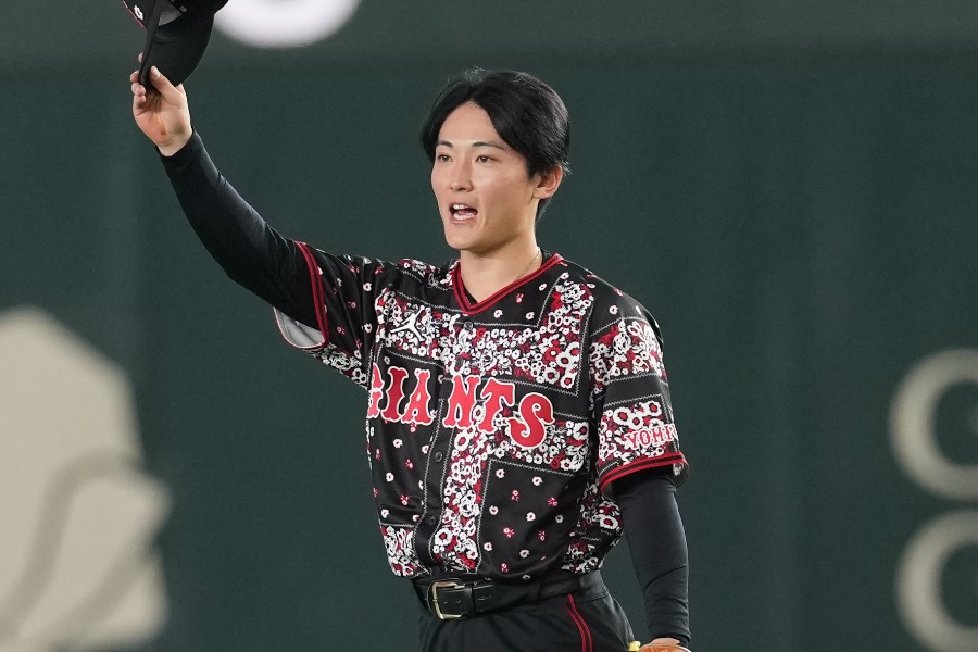 DeNA戦に出場した巨人・浦田俊輔【写真:井上学】