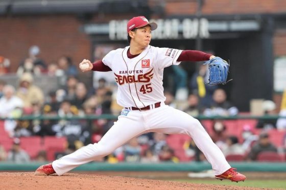 楽天ドラ6右腕の“魔球”は「全然来ない」　名捕手が驚く“20〜30キロ”…26歳を支える幻惑投球
