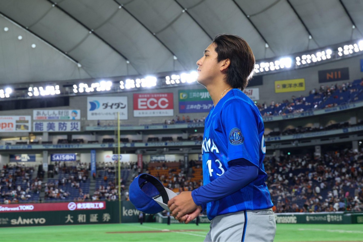 3勝目を後押ししてくれた応援団に挨拶【写真：加治屋友輝】