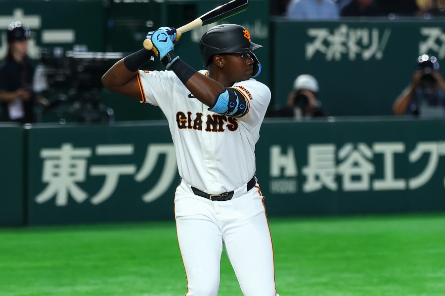 巨人のフリアン・ティマ【写真:加治屋友輝】