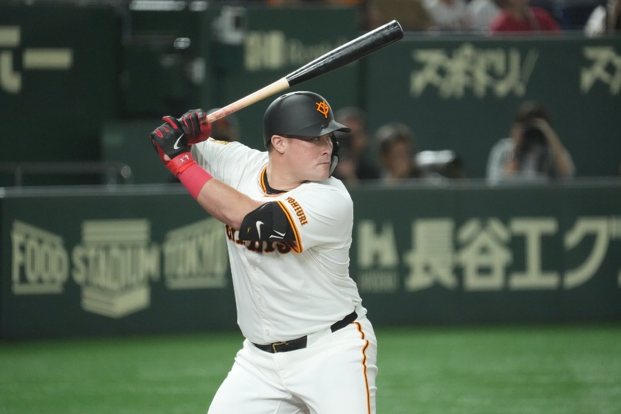 巨人のリチャード【写真：岡部直樹】
