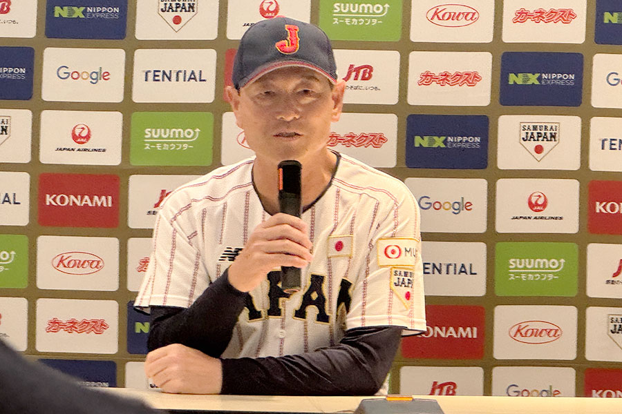 会見に臨んだU-12・桑田真澄監督【写真：佐藤直子】