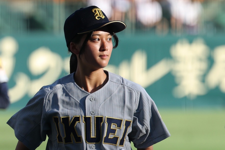 仙台育英の学生コーチ兼マネジャー・星よつはさん【写真：加治屋友輝】