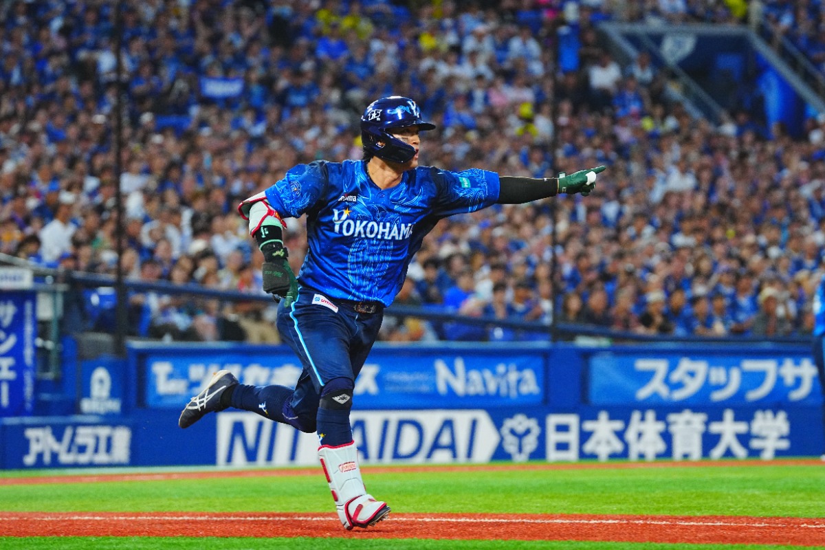 2打席目で今季初ヒットを放った【写真：荒川祐史】