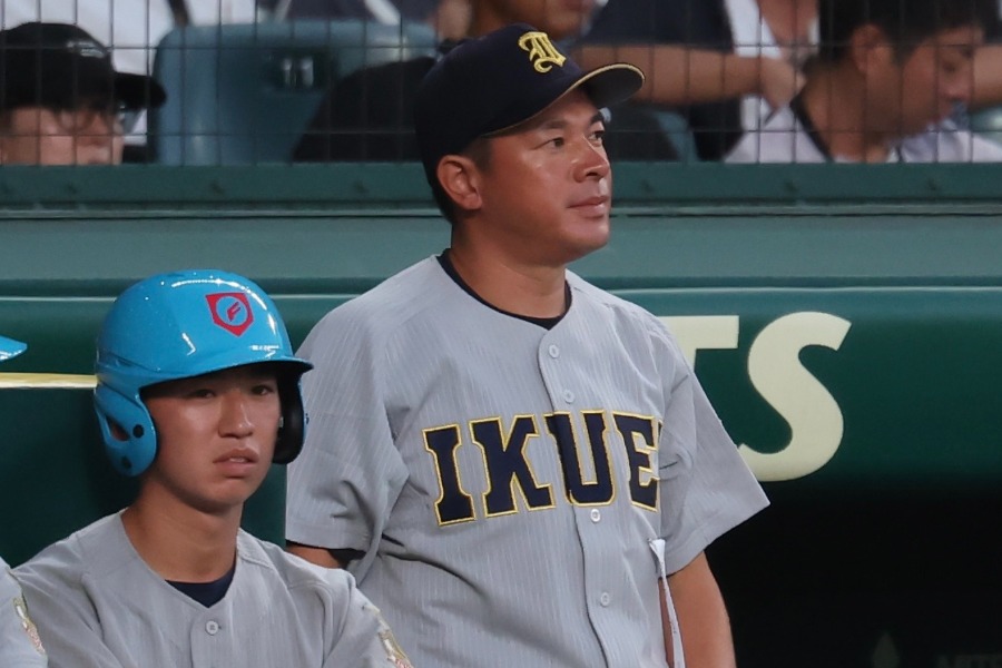 仙台育英・須江航監督【写真:加治屋友輝】