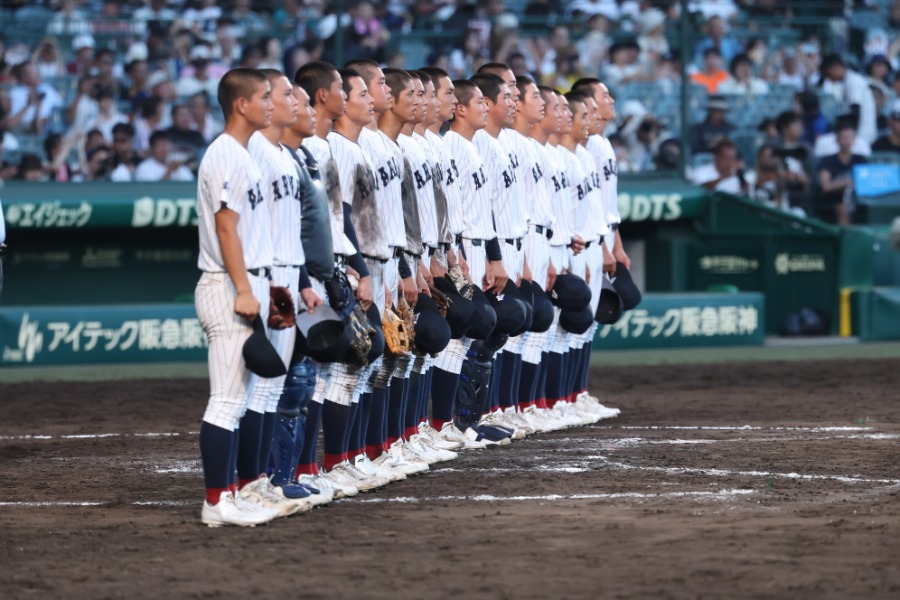 立命館宇治に勝利した有明ナイン【写真:加治屋友輝】