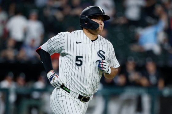 村上宗隆、2試合連続の26号　161キロ粉砕の豪快弾に本拠地騒然…日本人1年目HR数の記録更新