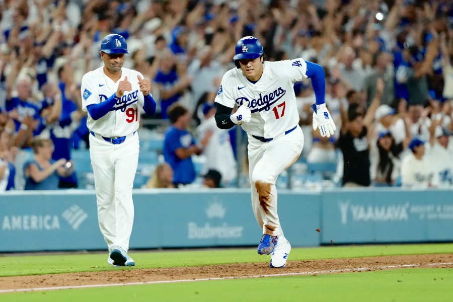 サヨナラのホームを踏んだドジャース・大谷翔平【写真：黒澤崇】