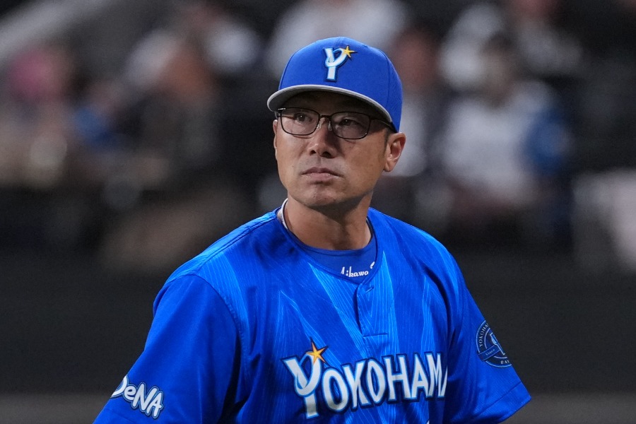 DeNA・相川亮二監督【写真:井上学】