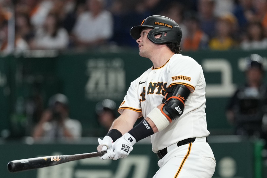 阪神戦で20号を放った巨人のボビー・ダルベック【写真:井上学】