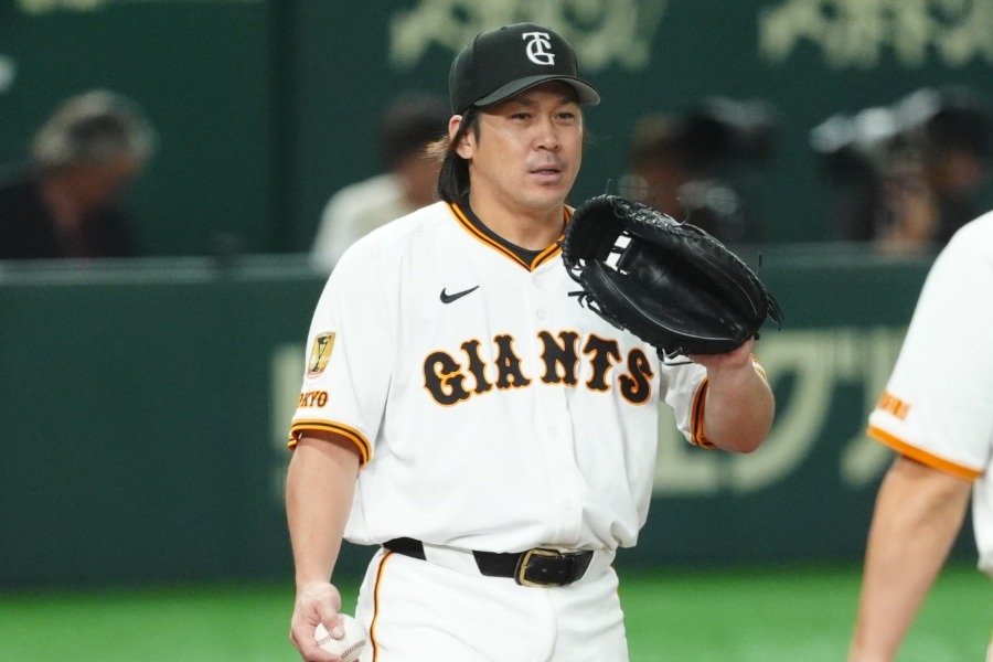巨人・甲斐拓也【写真：小林靖】