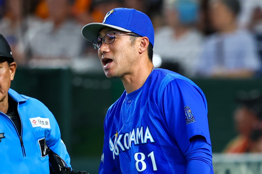 DeNA・相川亮二監督【写真:加治屋友輝】