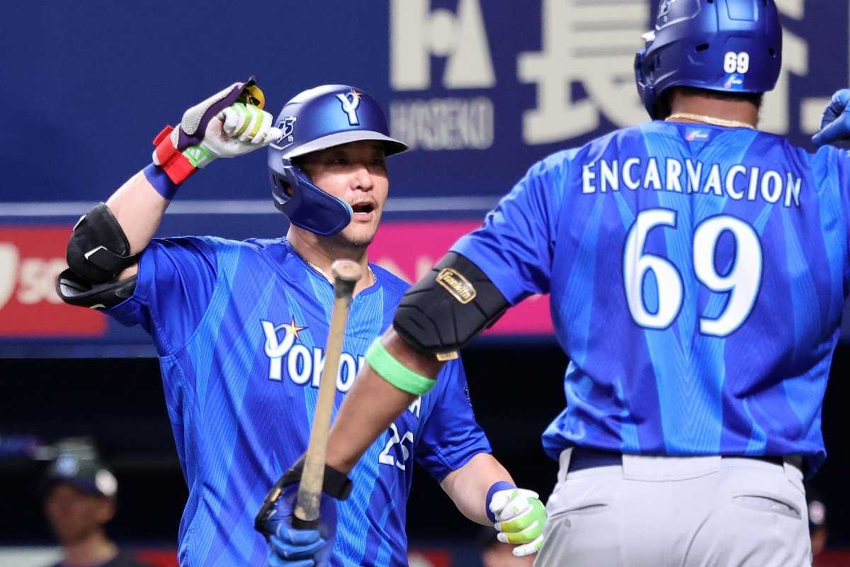 6回に13号ソロを放ったDeNA・筒香嘉智【写真提供：産経新聞社】