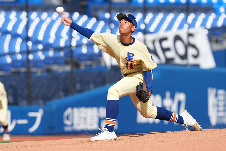 先発・抑えとして好投を見せた星稜中・藤田【写真:井上学】