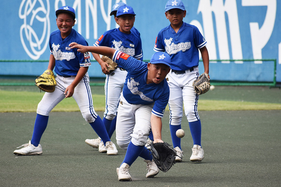 球際を意識した練習が堅い守備につながっている【写真:高橋幸司】