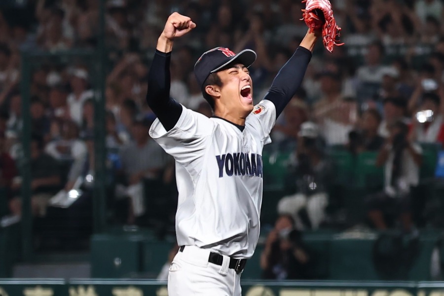 日南学園戦に登板した横浜・織田翔希【写真：加治屋友輝】