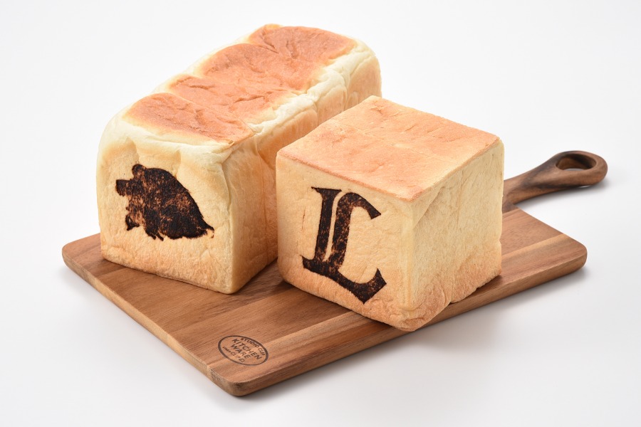 ベルーナドームで販売されている「ライオンズプレミアム食パン」【写真提供：(C)SEIBU Lions】