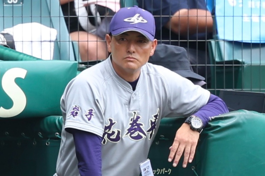 花巻東・佐々木洋監督【写真:加治屋友輝】