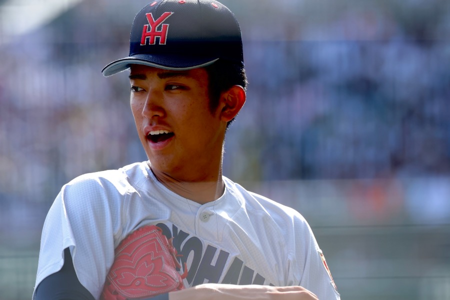 花巻東戦に先発した横浜・織田翔希【写真:加治屋友輝】