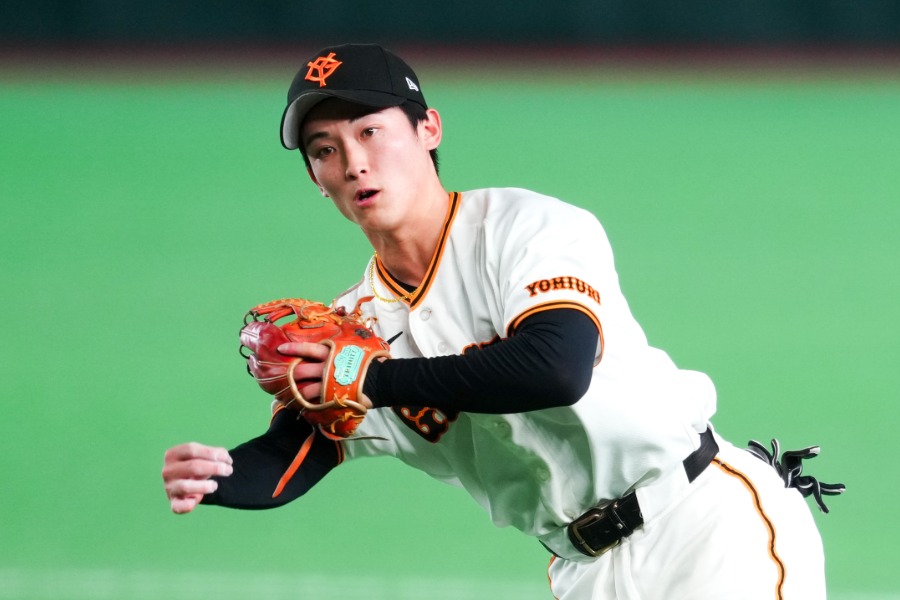 巨人・浦田俊輔【写真：加治屋友輝】