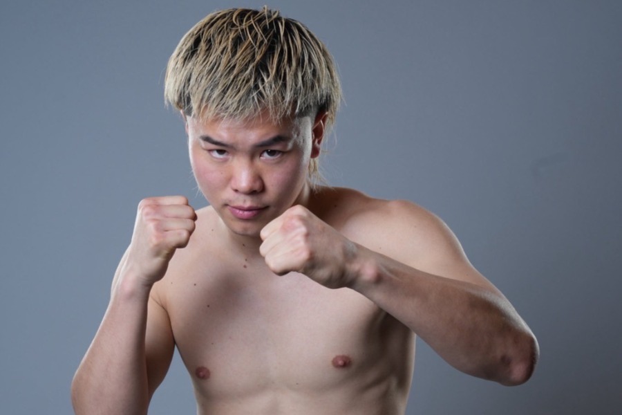 26日のソフトバンク戦に来場する格闘家の那須川天心さん【写真:球団提供】
