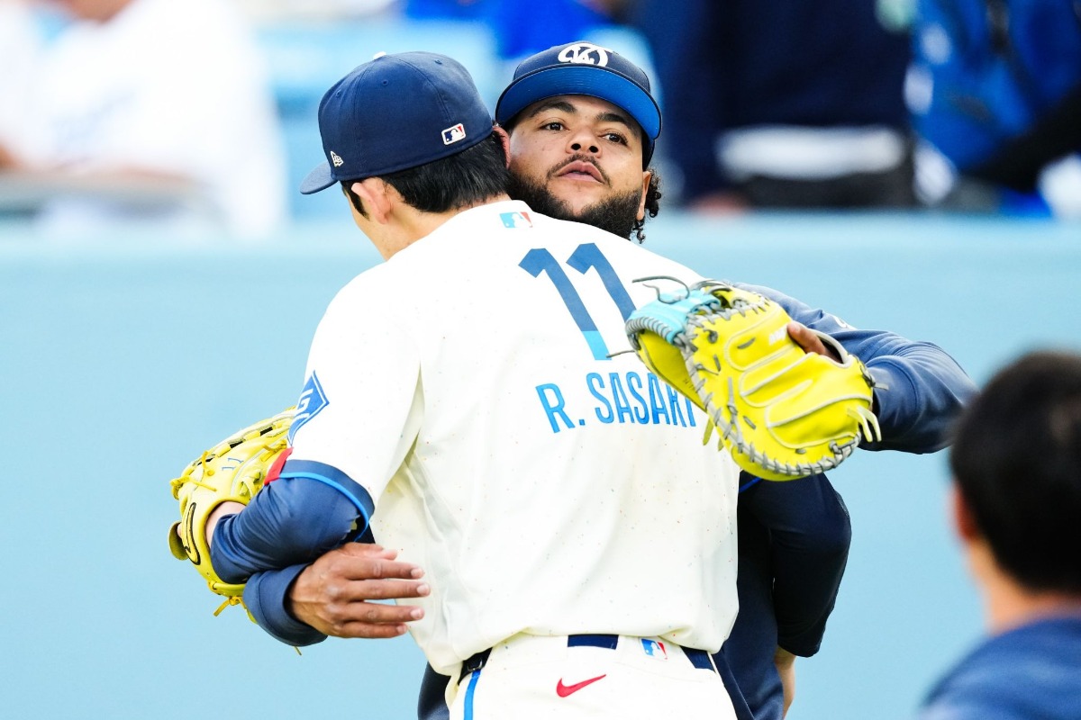 試合前のキャッチボールもマルテさんと行うことが多い【写真：黒澤崇】