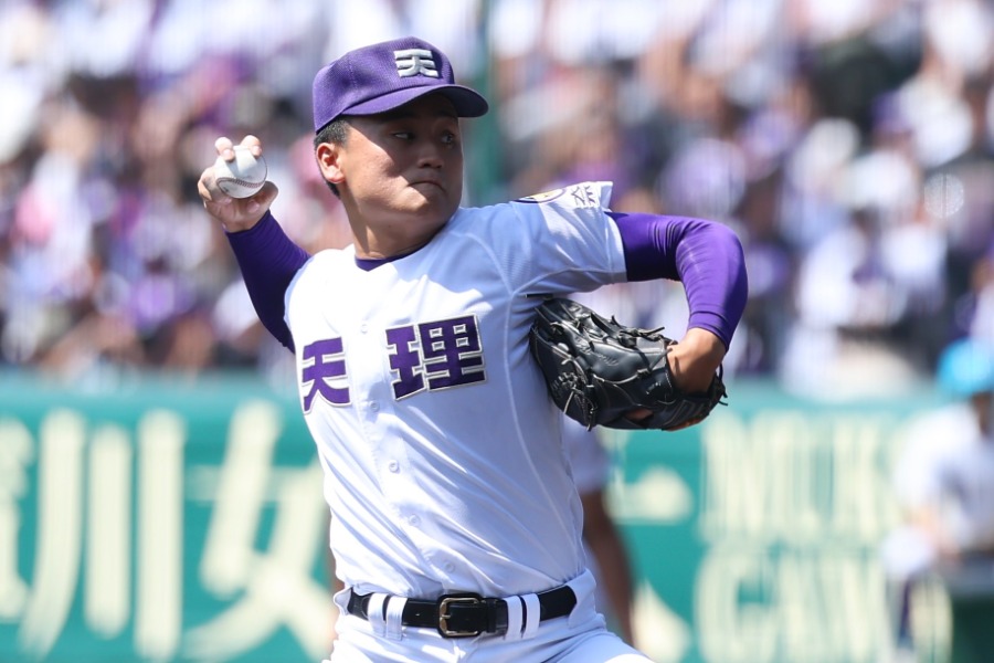 準決勝に先発した天理・長尾亮太【写真：加治屋友輝】