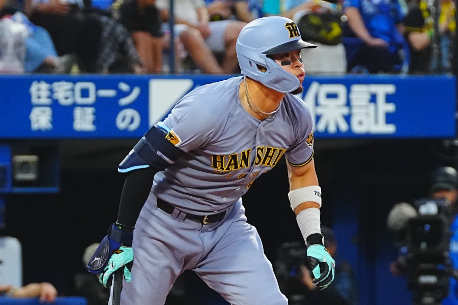 阪神・佐藤輝明【写真:荒川祐史】