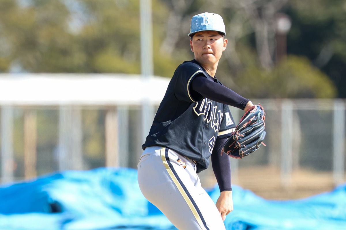 佐藤龍月はTJ手術を経て、力強いボールで結果を残している【写真：加治屋友輝】