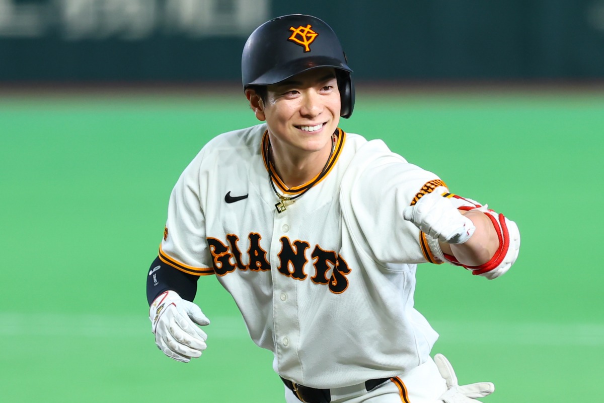松本剛は2番打者として浦田を“サポート”している【写真：加治屋友輝】