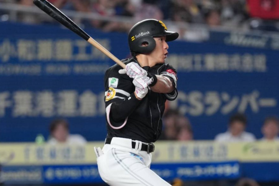 ロッテ戦に出場したソフトバンク・柳田悠岐【写真：栗木一考】