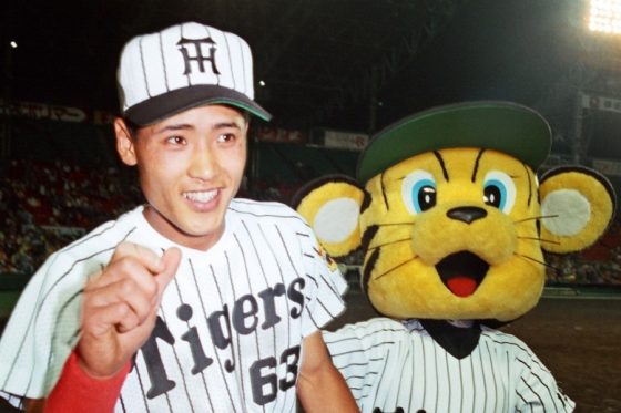 甲子園“改造”がきっかけ…新庄剛志がスターになった裏側　低迷続きの阪神が下した決断