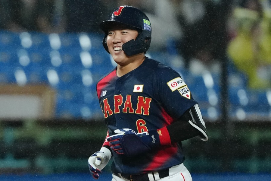 織田翔希（横浜）から2ランを放った小林隼翔（立教大）【写真：黒澤崇】