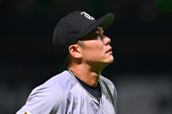怒号響く甲子園で…坂本勇人の行動が「心に染みます」　そっと添えた“気遣い”が「心強い」