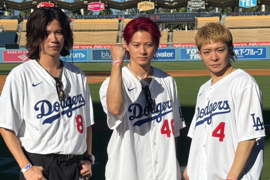 ドジャースタジアムに来場したNumber_i【写真：上野明洸】